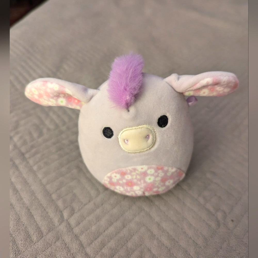 NWOT 4.5" Squishmellow Donkey I Think?